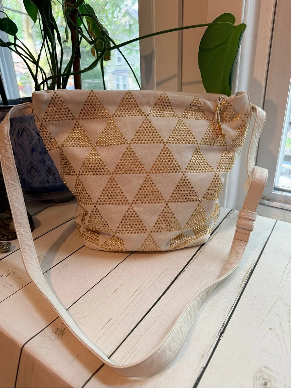 Sharif | Vintage White Crossbody with Gold Triangle Studs